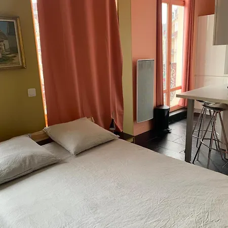 Hypercentre Proche Gares Et Metro Apartment *